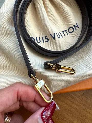 LV Strap