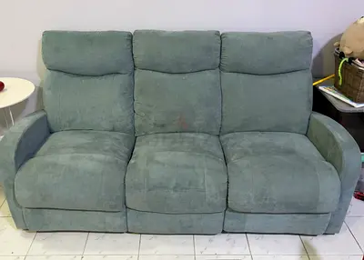Recliner sofa