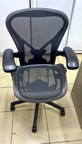 Herman Miller Aeron Chair Size B Fully Loaded Posture Fit