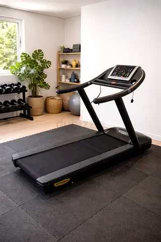 Technogym  Treadmill Jog 500 – Refurbished.