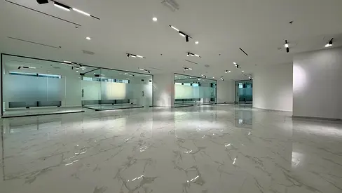 DIRECT FROM OWNER / Regal Tower, Business Bay – Vacant Office for Rent