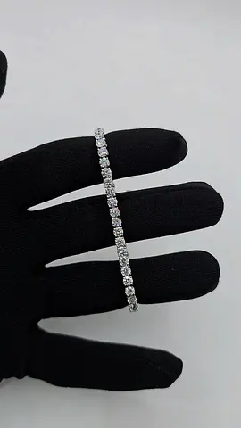Tennis bracelet