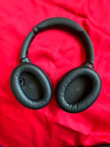 Sony WH-1000XM3 Wireless Noise-Cancelling Headphones – Gently Used