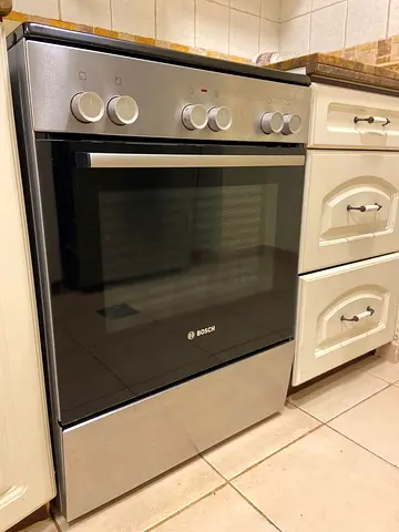 Bosch Built-In Cooker - Sleek  Efficient