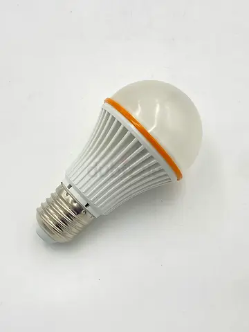 High-Efficiency LED Light Bulb