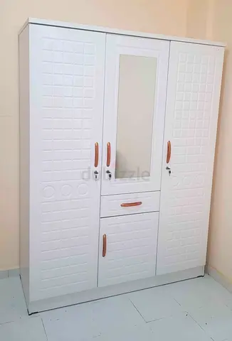 Elegant White Wardrobe with Mirror