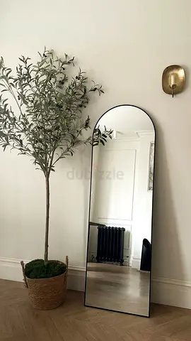 Stylish Black Arch Full-Length Floor Mirror - Enhance the beauty of your home! 
Size= H180W80cm