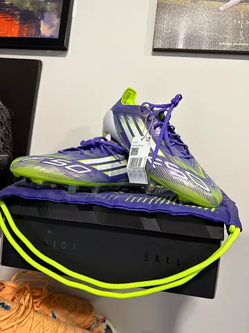 Football shoes for sale