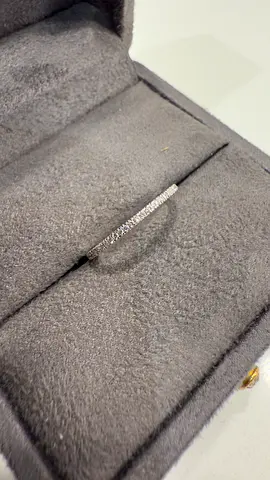 18K White Gold Diamond Ring – Certified