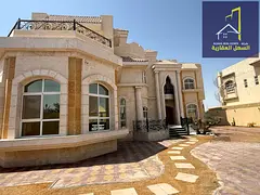 For sale, a very luxurious villa in the Al-Siouh area, in an excellent location.