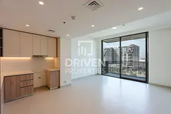 Park Facing View | Middle Floor Apt | Vacant