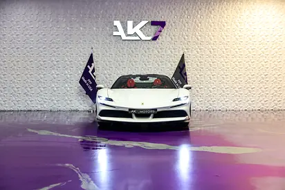 FERRARI SF90 SPIDER - 2024