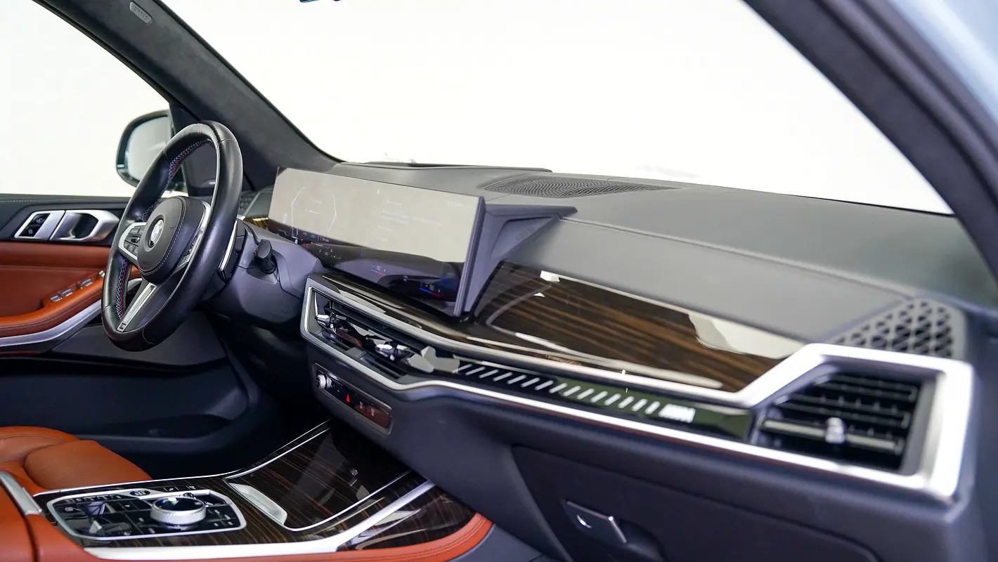 BMW X7 2023