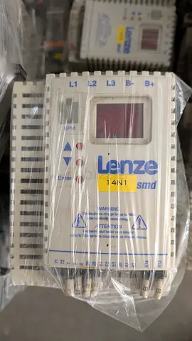 Lenze SMD 14N1 Controller for Industrial Automation