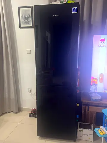 Hitachi 60cms Fridge