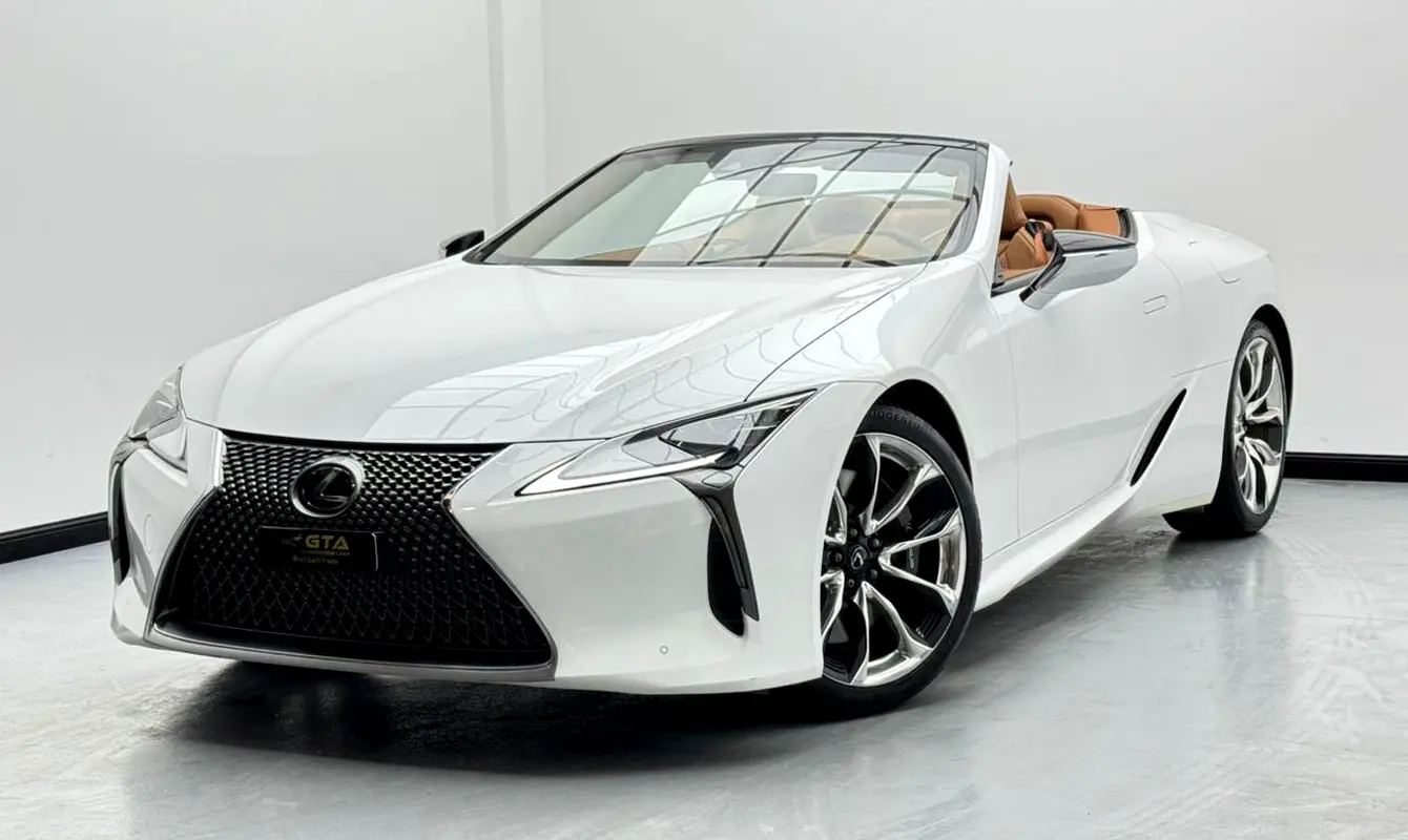 Lexus LC-Series 2021 — photo 1 of 15
