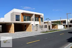 LUXURY GATED COMMUNITY – 5BR CORNER VILLA FOR SALE - FREEHOLD - READY TO MOVE