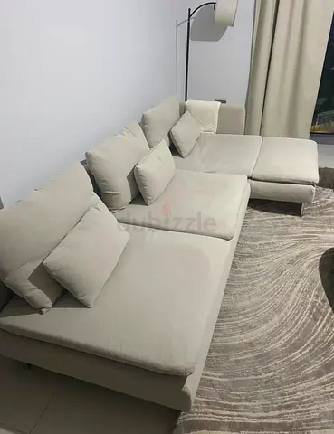 Comfy Modern Sectional Sofa in Neutral Beige