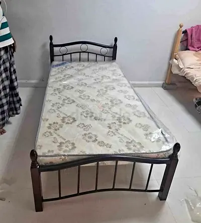 Stylish Metal Single Bed Frame with Mattress Selling New