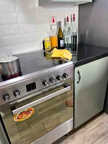 Daewoo electric ceramic cooking range 60/60 size 4hubs in Excellent Condition, free delivery install