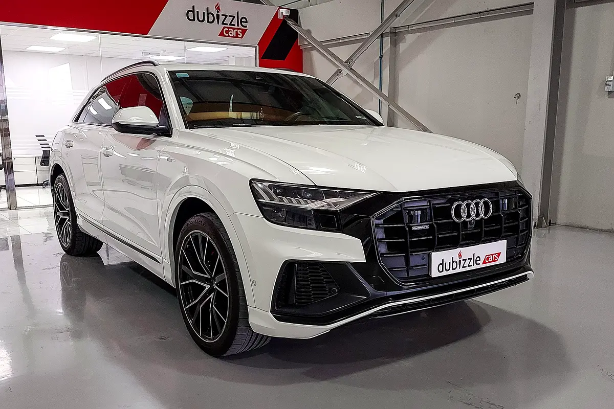 Audi Q8 2019 — photo 1 of 15
