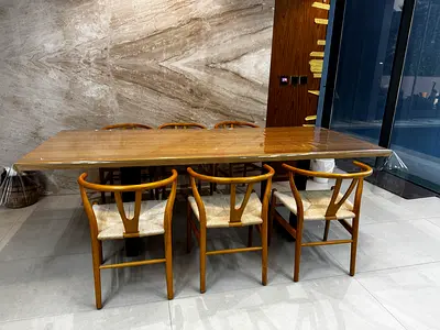 New dinning table with 6  chairs