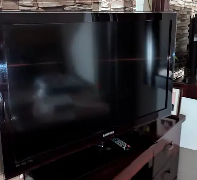 Samsung LCD TV for sale