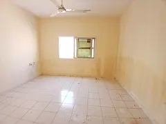 Lavish 1bhk fully family Building Near to Bus station rent 30k