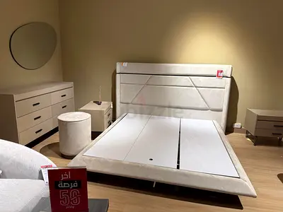 King size Bedroom set with side tables chest drawer one wall mirror and one stool for urgent sale