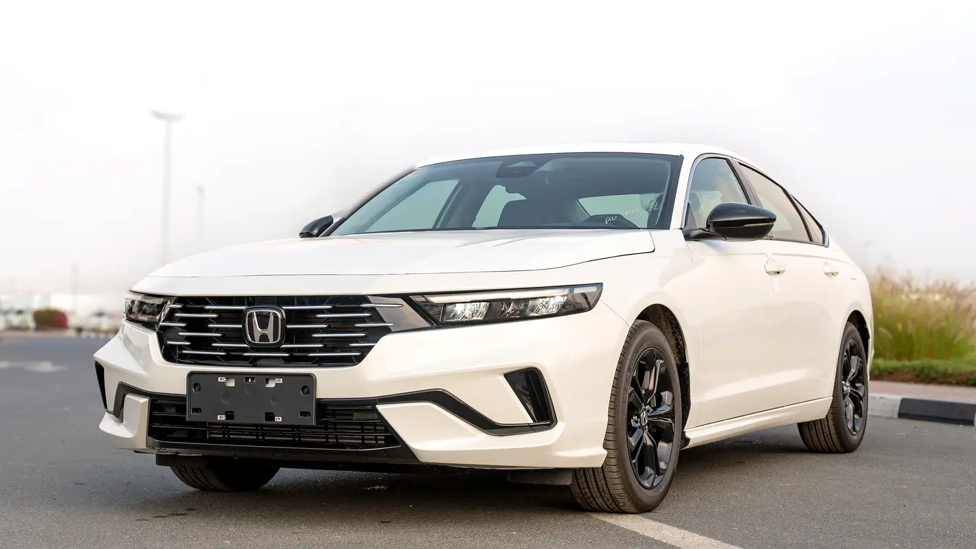 Honda Accord 2025 — photo 1 of 18