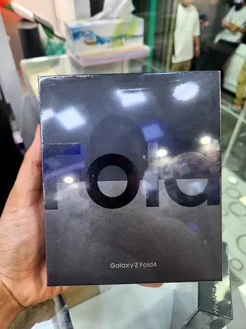 Samaung Galaxy Z Fold 4 256GB Box Packed