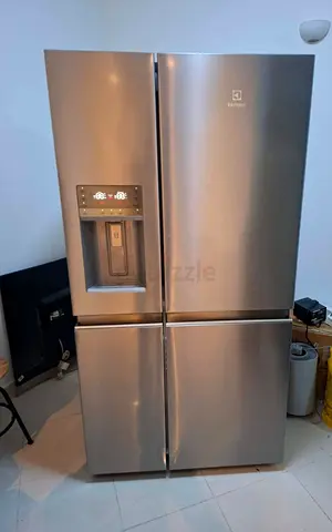 Electrolux 4 door Refrigerator with despenser and ice maker