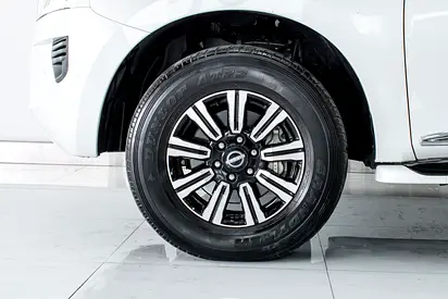Nissan Patrol XE, миниатюра 8