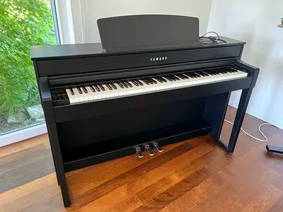 Yamaha Digital Piano CLP 575B with Real Wood Keys