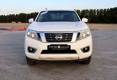 Nissan Navara -2022- GCC- Accident-Free -2.5L-2WD- Real Wheel drive- Excellent Condition inside