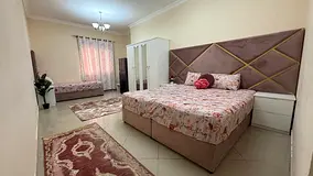 غرفة ماستر كبيرة وفاخرة بشقة جديدة للبنات فقط بشارع التعاون | Large and luxurious master room