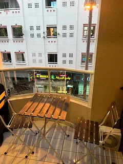 Executive bed space available in out metha lamcy plaza