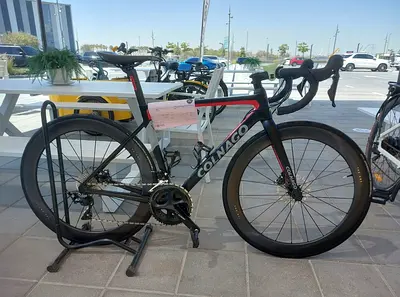 Colnago Road Bike v3 size small 48S. With 2 set of wheels original plus carbon  one.  Drop price