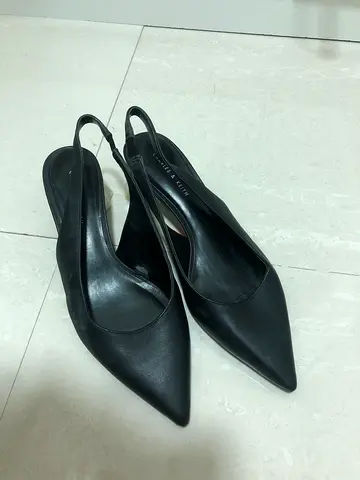 CHARLES  KEITH SHOES (BLACK)