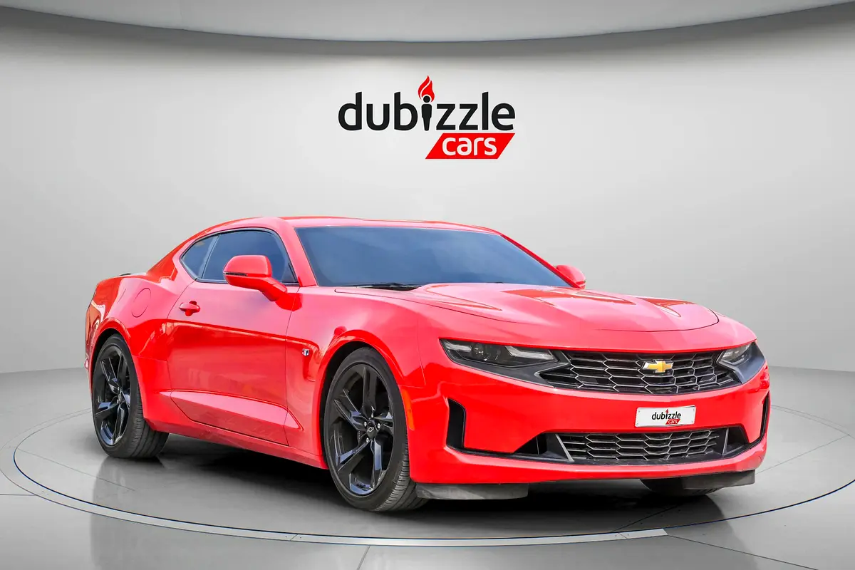 Chevrolet Camaro 2021 — photo 1 of 15