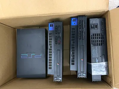 5اجهزة بلاي ستيشن 2 سكراب