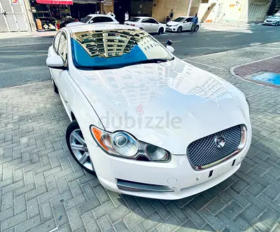 2010 XF LUXURY V6-SUPER LOW KMS-GCC NO ACCIDENT-SERVICE HISTORY-SMOOTH DRIVING-EVERYTHING is PERFECT