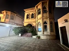 5000 square feet villa Close to the mosque, easy access to all services.