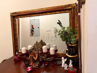 Elegant Decorative Mirror