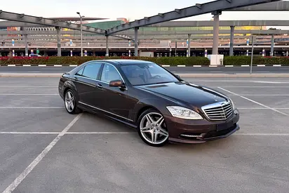 Mercedes-Benz S500 AMG 2013 / 4.7L - 8 Cylinder / 2 Keys / Single Owner / Full Service History / GCC