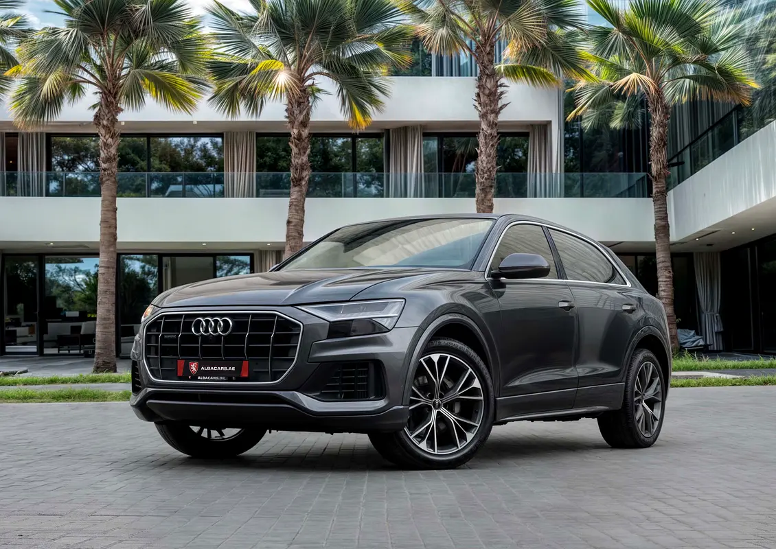 Audi Q8 2023 — photo 1 of 14