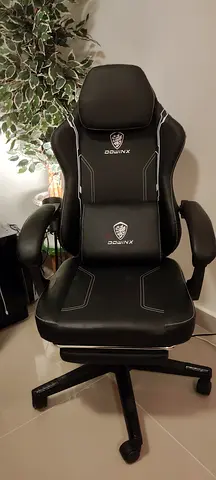 Large Gaming Chair with back massage brand Dowinx