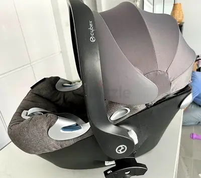 Cybex Car Seat - suitable yo-yo stroller