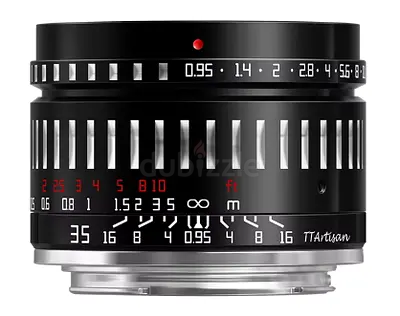 TTArtisan 35mm f/0.95 RF - Dreamy Bokeh Portrait Lens