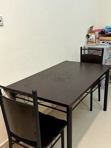 Sturdy Dining Table with 6 Chairs